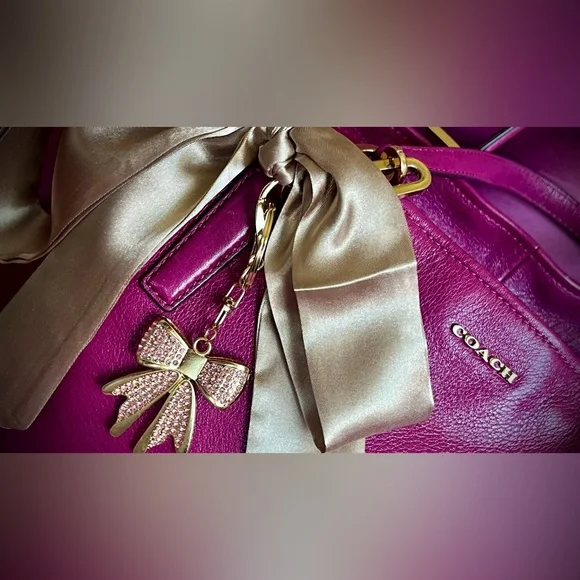 COACH Pebbled Leather Tote Shoulder Bag Magenta Pink Gold Hardware - 2 Hang Tags - Picture 12 of 14